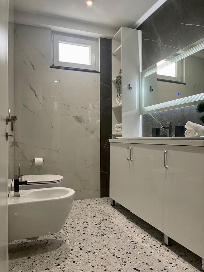 3D Apartament / Tirana City Center Esterno foto
